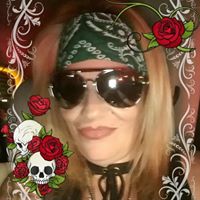 Denise Rivera Photo 15