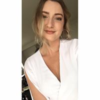 Sarah Schroeder Photo 27