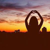 Stacey Calvert Photo 11