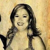 Laura Fernandez Photo 23