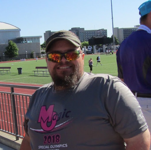 Bobby Bates Photo 31