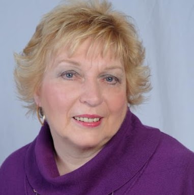 Carol Graham Photo 39