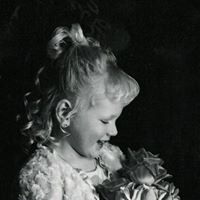 Ruth Chapman Photo 16