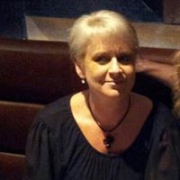 Helen Robertson Photo 8
