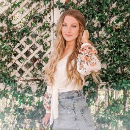 Lindsay Conklin Photo 3