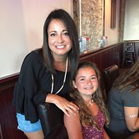 Laura Daniels Photo 25