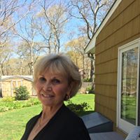 Bernadette Johnston Photo 5