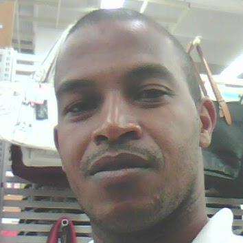 Edward Garcia Photo 33