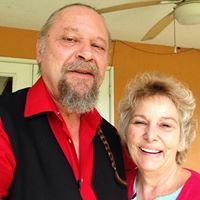 Pamela Wooden Photo 4