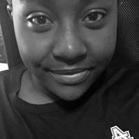 Julie Gillis Photo 26