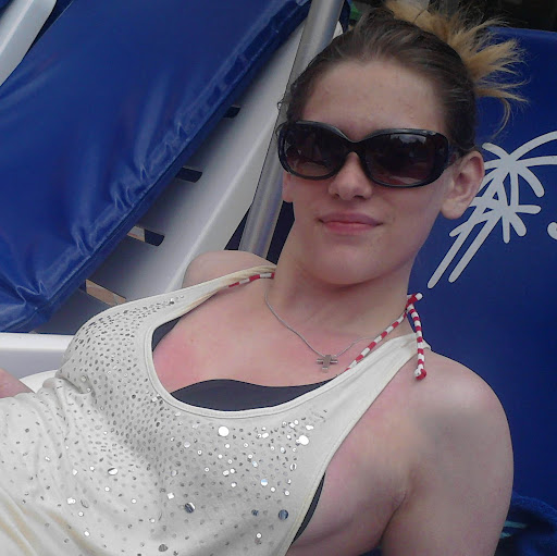 Stacey Vaughan Photo 4