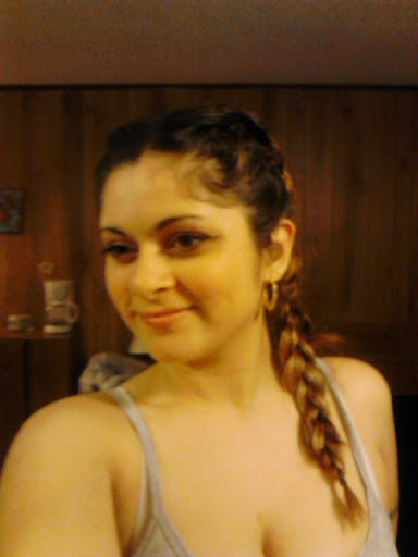 Julie Gonzalez Photo 27