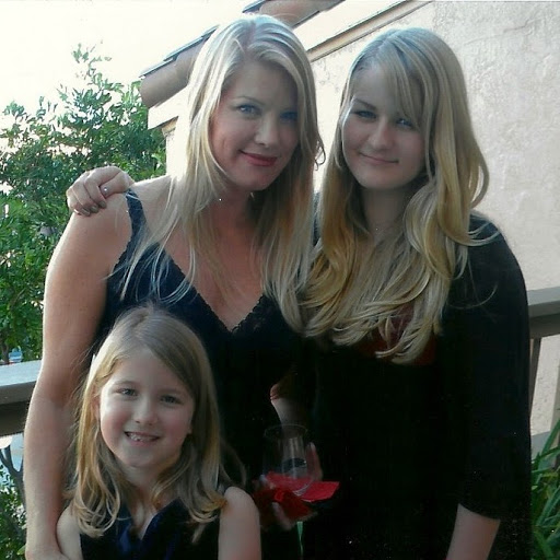 Kristina Lawrence Photo 30