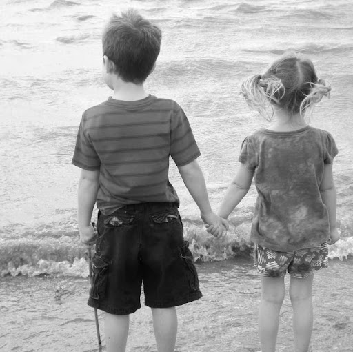 Renee Shields Photo 19