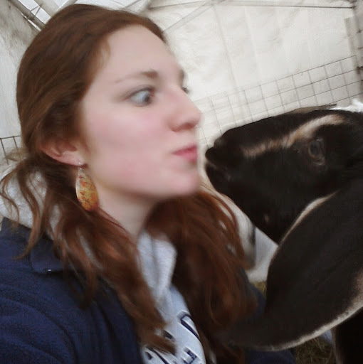 Marie Perry Photo 26