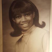 Debra Hicks Photo 14