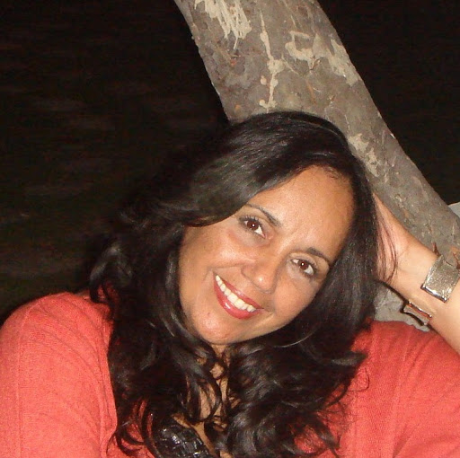 Kelly Martinez Photo 33