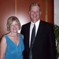 Debbie Grubb Photo 33