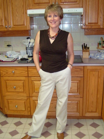 Julie Hebert Photo 30