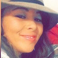 Danielle Kemp Photo 29