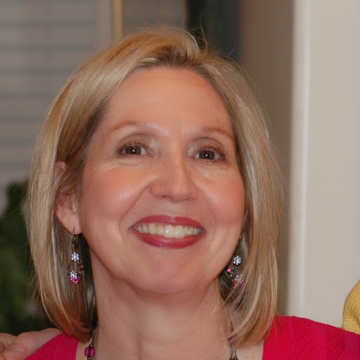 Suzanne Hudson Photo 32