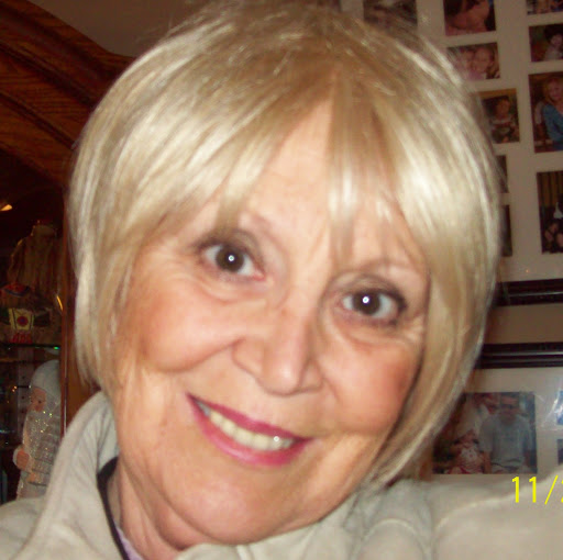 Carol Mayes Photo 24