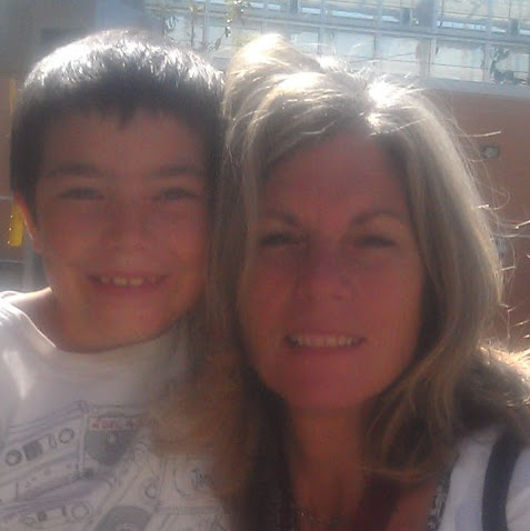 Lisa Arnett Photo 17