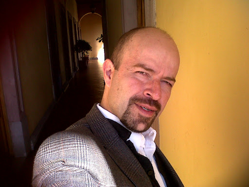 Guillermo Rodriguez Photo 14