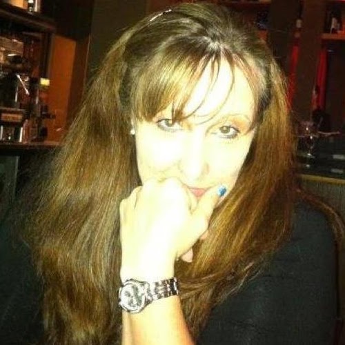 Julie Blackburn Photo 33