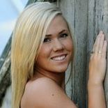 Sarah Landry Photo 13