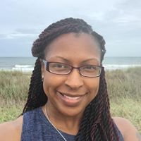 Christie Scott Photo 13