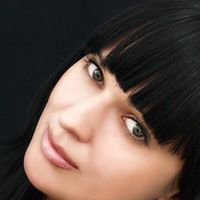 Alicia Sales Photo 2