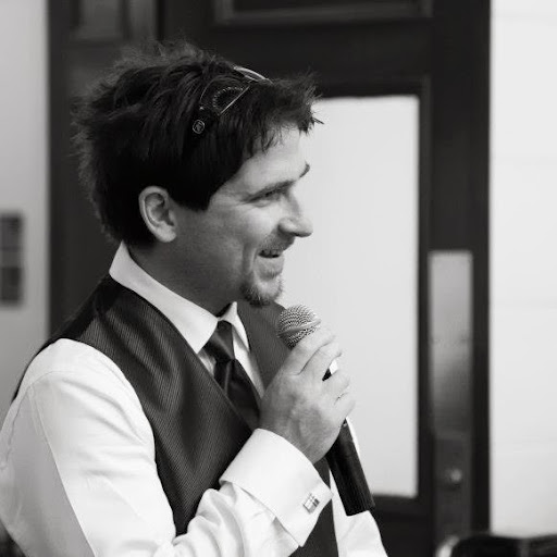 Jonathan Quinn Photo 11