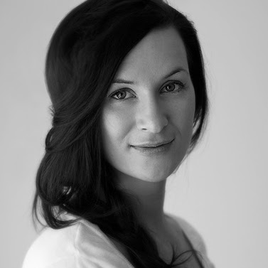 Carrie Walker Photo 19