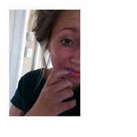 Renee Davies Photo 16