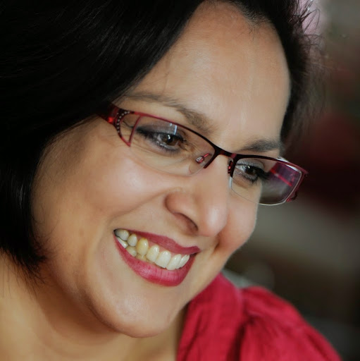 Elizabeth Jacob Photo 35