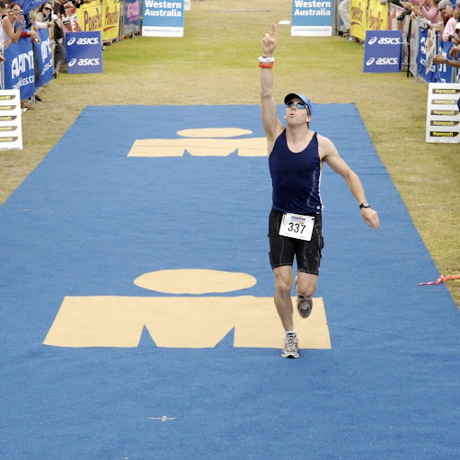 Mike Gee Photo 41