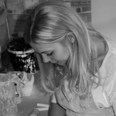 Amanda Mercer Photo 8