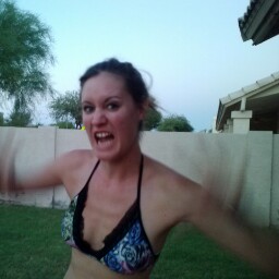 Kari Phillips Photo 15