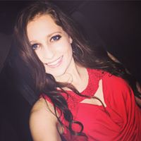 Julia Mahoney Photo 12