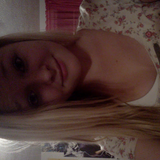 Haley Watkins Photo 11