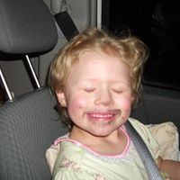 Debbie Larson Photo 32