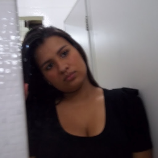 Julia Spinelli Photo 2