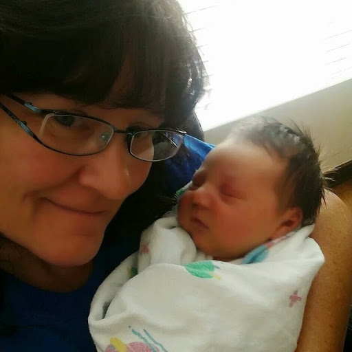 Renee Newton Photo 14