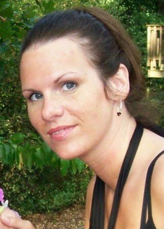 Julie Henderson Photo 27