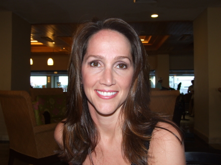 Christina Phillips Photo 49