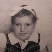 Suzanne Helm Photo 7