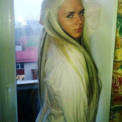 Laurie Barnes Photo 14