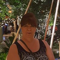 Cynthia Bowles Photo 13