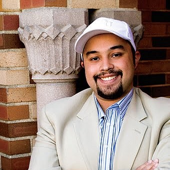 Aaron Garcia Photo 44